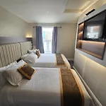 Kgt House Nocleg ze śniadaniem 3*