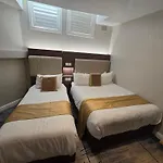 Nocleg ze śniadaniem Kgt House 3*