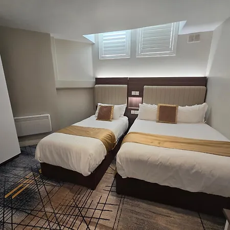 Kgt House 3* Dublin