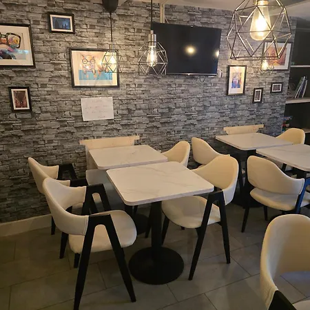 Kgt House Alojamento de Acomodação e Pequeno-almoço 3*