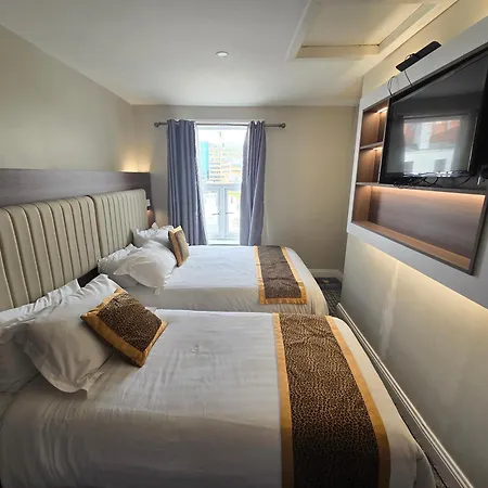 Kgt House Bed & Breakfast 3*