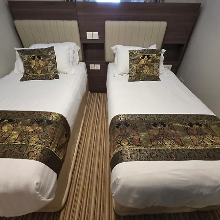 Kgt House Bed & Breakfast 3*