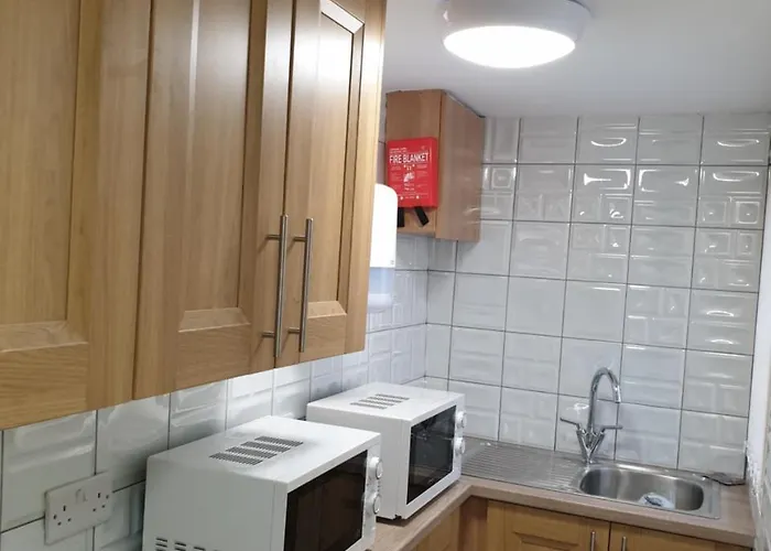 Kgt House לינה וארוחת בוקר 3*